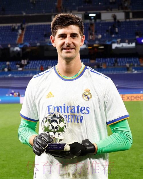 记者:库尔图瓦就像一堵墙 他处在职业生涯最佳时期